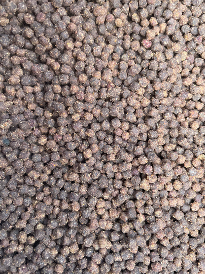 IFIMIX Áfonya-Szúnyoglárva Pelletmix szemcsézete